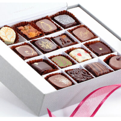 Boîte 16 chocolats assortis